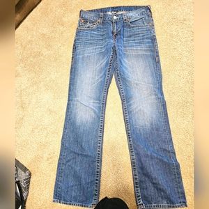 Jean True religion straight size 34 x 34 in very good condition.
